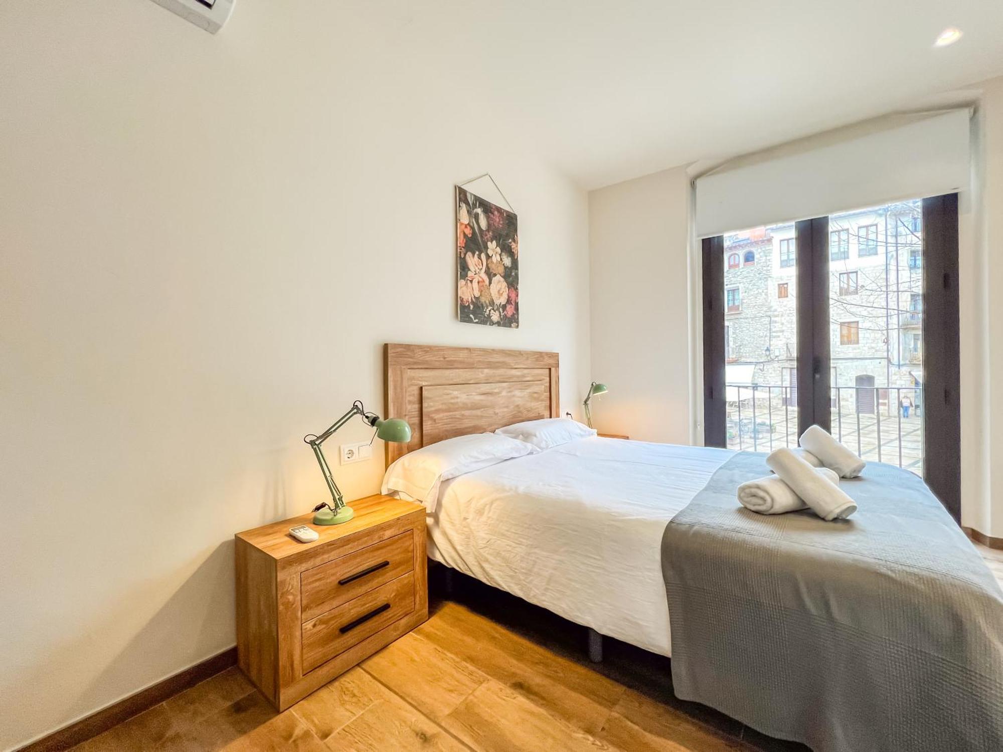 Can Cintet 1 Apartamento En La Plaza De Besalu Exterior photo