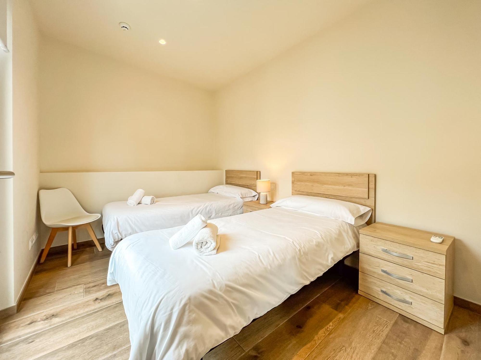 Can Cintet 1 Apartamento En La Plaza De Besalu Exterior photo